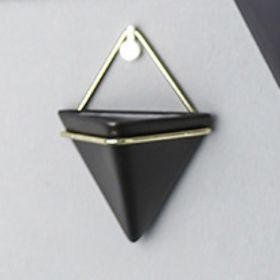 Triangle Wall Planter Wall Decoration Indoor Plant Hanger (Gray: Black, size: small)